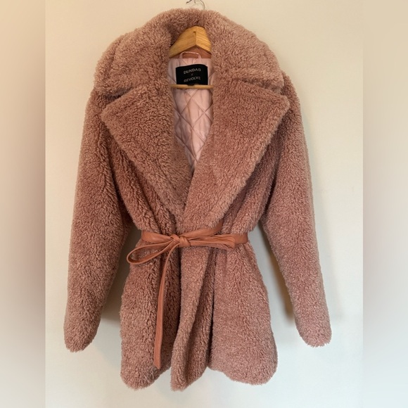 Revolve Dundas X Stevie Faux Fur Teddy Coat — Dreamy Blush, Size Medium - Picture 8 of 9